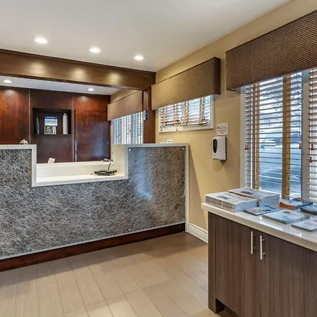 Best Western Carmel'S Town House Lodge-2