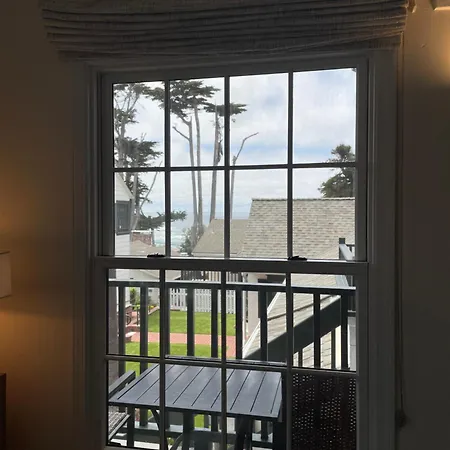 Carmel Beach Hotel-2