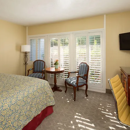 Normandy Inn-3
